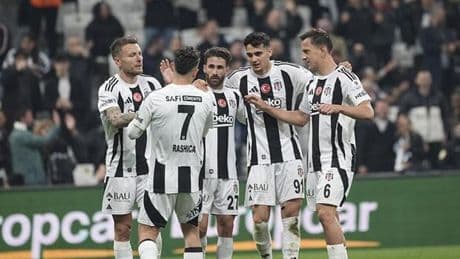 Galibiyete 4 puan verilseydi futbol böyle olurdu!