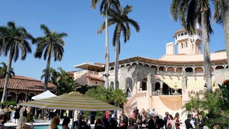 Les clubs privés de Donald Trump rapportent plus d'argent que jamais