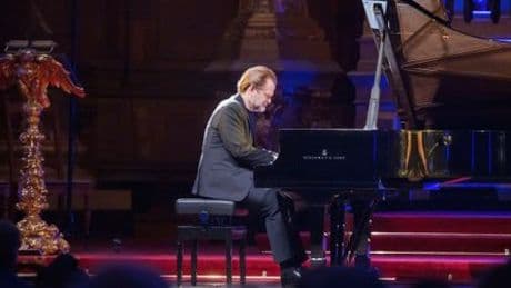 Sebastian Knauer: Wie ein Pianist um die Kontrolle über sein gehacktes Facebook-Konto kämpft
