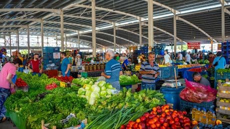 Yüksek kira, fire, yevmiye, pazarcı da vatandaş da dertli