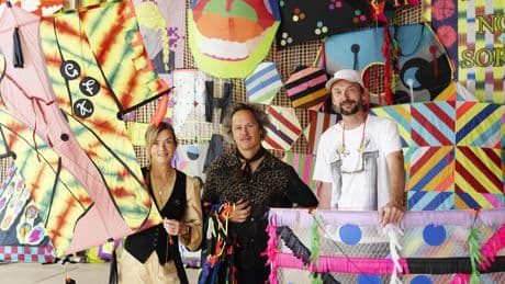 Artistiek vliegeren in Museum Voorlinden: ’De hemel als expositieruimte’