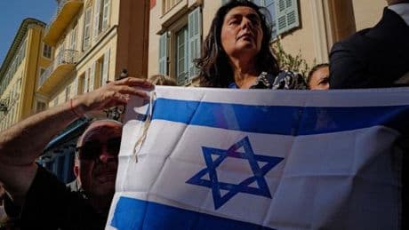 La justice ordonne à la mairie de Nice de retirer les drapeaux israéliens de sa façade