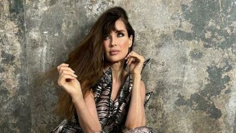 Giorgio Armani, Carol Alt: «Nel mondo delle sfilate sembrano tutti pazzi, lui no. Rivoluzionaria la sua visione della donna»