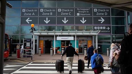 100 Edinburgh Airport workers set for strike action as passengers face travel chaos
