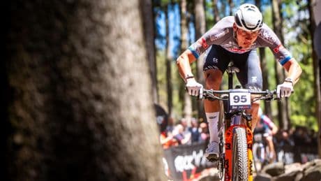 Ondanks klein breukje aan pols: Mathieu van der Poel verschijnt toch aan de start van de Dauphiné