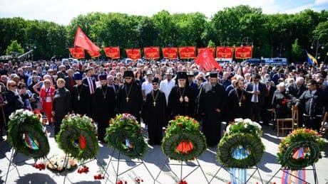 80 Jahre Kriegsende: Großer Teil der "Nachtwölfe" sagt Fahrt zum Ehrenmal ab
