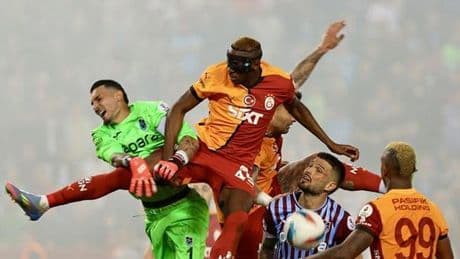 240 saniye içinde beşi de tehlike yaratan beş korner!