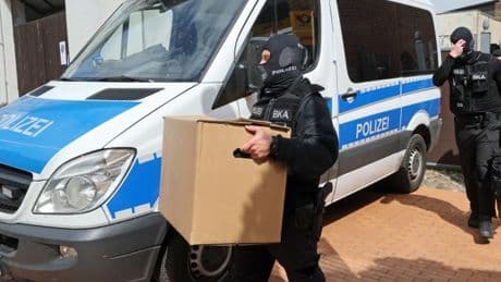 Zerschlagung von rechtsextremer Zelle – Alle beschuldigten Teenager in Untersuchungshaft