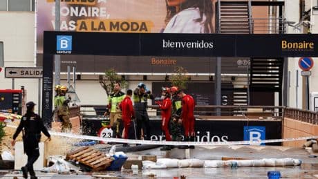El parking de Bonaire reabre parte de las plazas subterráneas inundadas en la dana