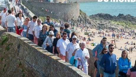 Surtourisme : comment les grandes villes étouffent sous l’afflux de voyageurs