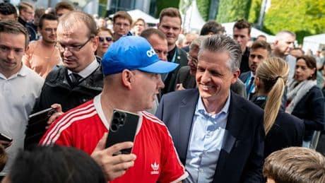 Bürger fragt nach Kosten für Ausbau des Kanzleramts – „Abbruch wäre teurer“, kontert Thorsten Frei