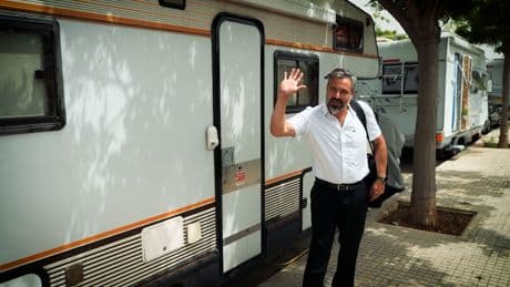 Wohnungsnot auf Mallorca - Auswanderer leben im Camper