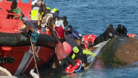 Sieben Flüchtlinge ertrinken im Hafen von Kanareninsel