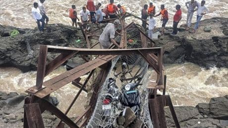 2 killed and 32 injured after a bridge collapses at a tourist destination in western India