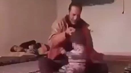 2 yaşındaki çocuğunu öldüresiye dövdü! Savunmasındaki sözler herkesi şoke etti