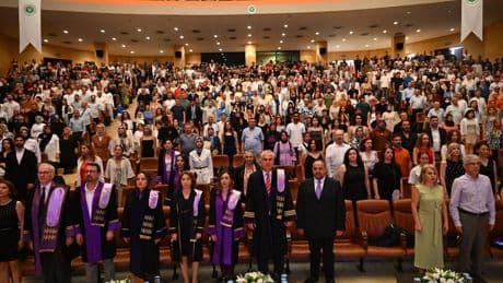 Mezuniyet töreninde Dekan Yardımcısından ‘LeMan’ açıklamasına tepki