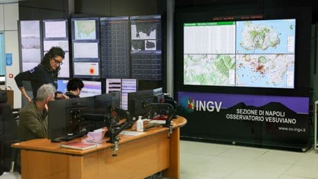 Terremoto a Napoli, scossa di magnitudo 3.2 ai Campi Flegrei all'alba di oggi