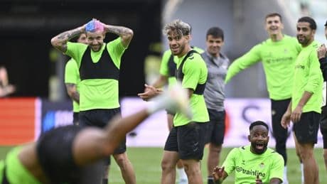 Pellegrini dice tener diez dudas, pero solo hay una