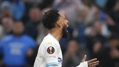 Aubameyang guía al Marsella con un doblete