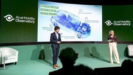Las empresas están instalando sus puntos de recarga para coche eléctrico ante la falta de infraestructura pública