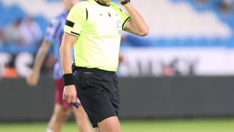 UEFA'dan Halis Özkahya'ya görev!