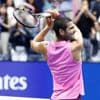 US Open. Pourquoi Carlos Alcaraz célèbre-t-il ses victoires avec un swing de golf ?