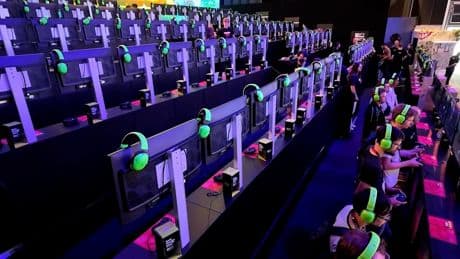 Zocken bis die Finger bluten  - Das sind die Gamescom-Trends 2025