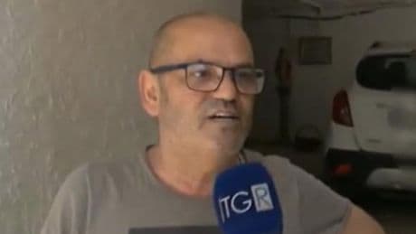 "Valditara mi è parso molto arrabbiato". Cosa rischia il prof dopo il messaggio d'odio contro Meloni