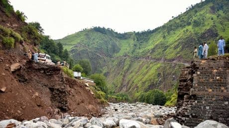 Une mousson d'une intensité inhabituelle fait au moins 320 morts en 48 heures au Pakistan