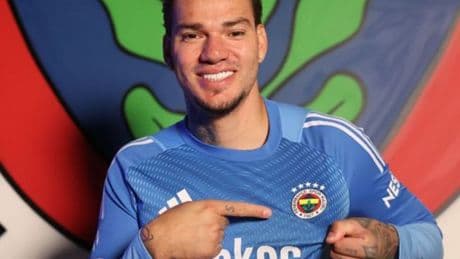 Futbol sadece futbol olamayacak!