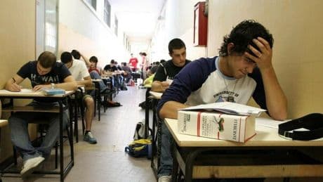Maturità 2025, dai commissari esterni alle date fino alle materie (con il tototracce): quello che devi sapere sugli esami di Stato