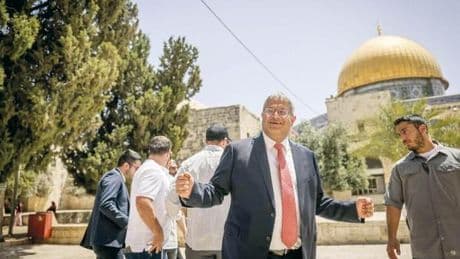İsrailli aşırıcı Ben-Gvir tepki çekti... Bin kişiyle El Aksa’yı bastı