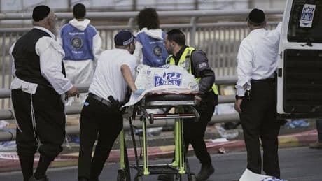 Al menos cuatro muertos y 15 heridos en un tiroteo en Jerusalén