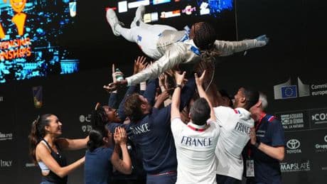 La scherma più forte del caldo, Valentina Vezzali e gli atleti promuovono gli Europei di Genova