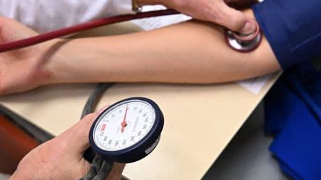 Tipps zur Vorsorge und Behandlung: Ist Bluthochdruck bei zunehmendem Alter normal?