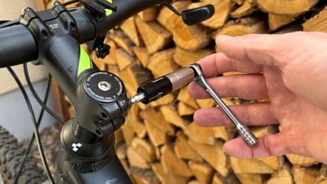 Schraube locker?: Warum ein Drehmomentschlüssel fürs Fahrrad wichtig ist – 5 Modelle für unterwegs