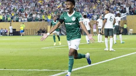 Estêvão Shows His Quality Against New Premier League Teammates