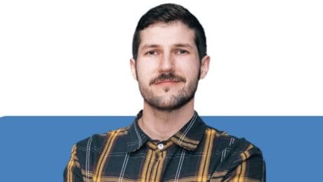 Asier Valera, psicólogo: “Compararse en redes es normal, pero lo que no ves es que es un baremo irreal formado por tu cerebro”
