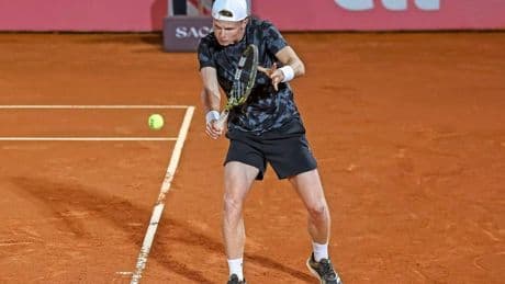 ’Lucky loser’ Jesper de Jong door knappe zege naar tweede ronde Rome, Suzan Lamens strandt