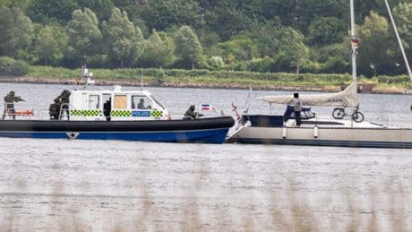 Er soll auf Fischer gezielt haben - SEK nimmt Pistolen-Segler auf Ostsee fest