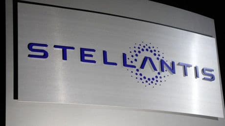 Stellantis pierde 2.300 millones en el primer semestre en plena crisis de la automoción