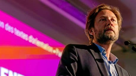 Congrès du PS : Boris Vallaud, le candidat casque bleu