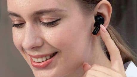 Thousands snap up Amazon's 'incredible' £32 earbuds 'better than Apple Airpods'