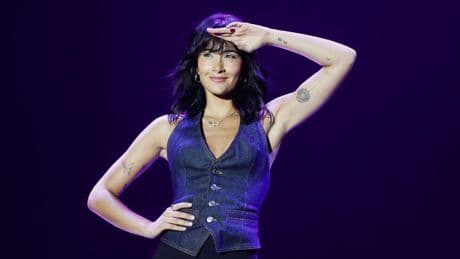 Hacer ‘sold out’ ya no es suficiente: los artistas montan fiestas a 16 euros para escuchar su nuevo disco