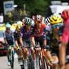 Live Tour | Arensman strijdt om ritwinst in finale bergrit, Visma test Pogacar