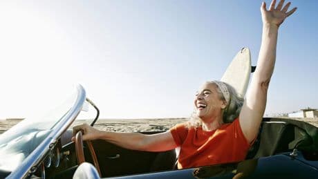 ’Wie dol is op mooie auto’s huurt gewoon een oldtimer: de wind door je haren is onbetaalbaar’