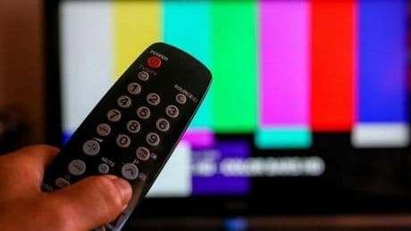 Este es el nuevo canal de televisión que llega este verano con «joyas» de los 70, 80 y 90