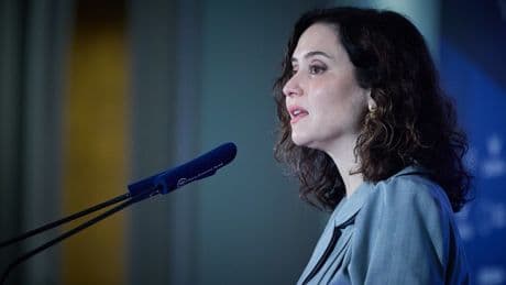 Ayuso mantiene el pulso al Gobierno por la Ley de Eficiencia de la Justicia: recurrirá al Supremo si sigue sin respuesta