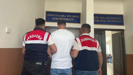 MİT'ten siber dolandırıcılık şebekesine operasyon: Elebaşı yakalandı