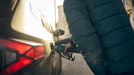 Prijs benzine stijgt: zo bespaar je op een tankbeurt in Nederland